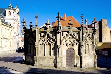 simsearch:400-05690684,k - Stone Fountain, Kutna Hora, Czech Republic Stock Photo - Budget Royalty-Free & Subscription, Code: 400-05387893