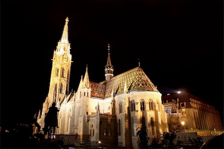 simsearch:400-07771401,k - view of Matthias church in Budapest, Hungary Photographie de stock - Aubaine LD & Abonnement, Code: 400-05669164