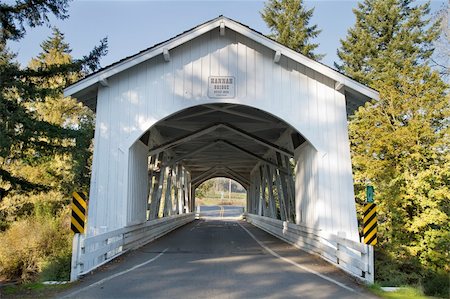 Hannah Covered Bridge in Linn County Oregon Stock Photo - Budget Royalty-Free & Subscription, Code: 400-05678512