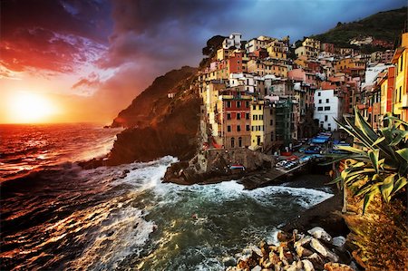 Beautiful stormy light in Riomaggiore, Cinque Terre, Italy Stock Photo - Budget Royalty-Free & Subscription, Code: 400-05672398