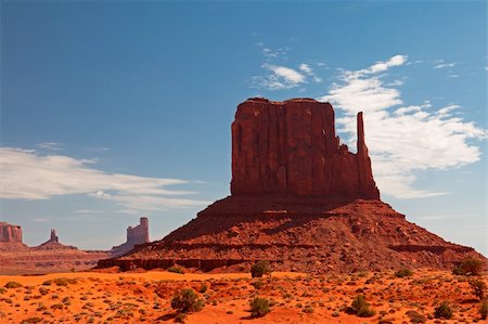 simsearch:862-08091453,k - Peaks of rock formations in the Navajo Park of Monument Valley Utah Stock Photo - Budget Royalty-Free & Subscription, Code: 400-05699408