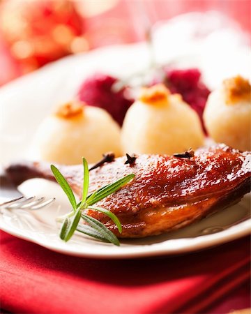 roasted duck leg with potato dumplings and red cabage Stock Photo - Budget Royalty-Free & Subscription, Code: 400-05702139