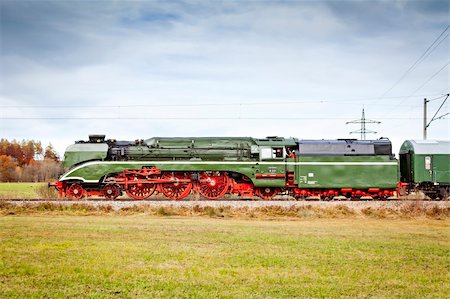simsearch:400-04992228,k - An image of the fastest steam train "18 210" Foto de stock - Super Valor sin royalties y Suscripción, Código: 400-05719942