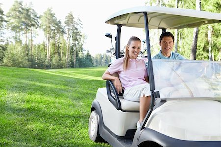 simsearch:400-05753062,k - Young couple in the car for golf Stock Photo - Budget Royalty-Free & Subscription, Code: 400-05711886