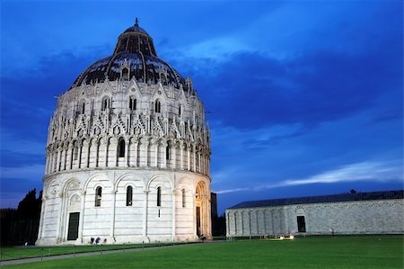 romanesque pisa cathedral - Piazza dei Miracoli and The Duomo of Pisa, Italy Stock Photo - Budget Royalty-Free & Subscription, Code: 400-05713412