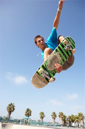 simsearch:400-05737917,k - Teenage Boy In Skateboard Park Stock Photo - Budget Royalty-Free & Subscription, Code: 400-05737929