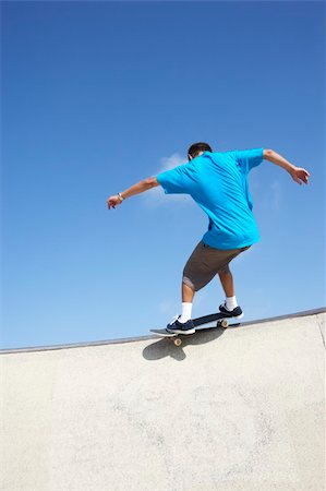 simsearch:400-05737917,k - Teenage Boy In Skateboard Park Stock Photo - Budget Royalty-Free & Subscription, Code: 400-05737936
