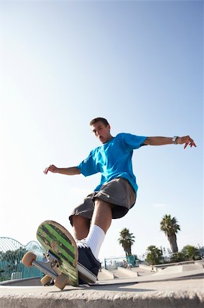 simsearch:400-05737917,k - Teenage Boy In Skateboard Park Stock Photo - Budget Royalty-Free & Subscription, Code: 400-05737938