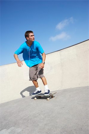 simsearch:400-05737917,k - Teenage Boy In Skateboard Park Stock Photo - Budget Royalty-Free & Subscription, Code: 400-05737932