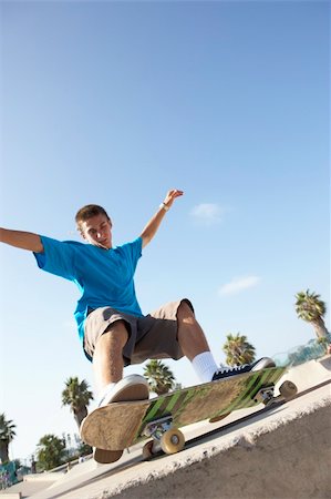 simsearch:400-05737917,k - Teenage Boy In Skateboard Park Stock Photo - Budget Royalty-Free & Subscription, Code: 400-05737940
