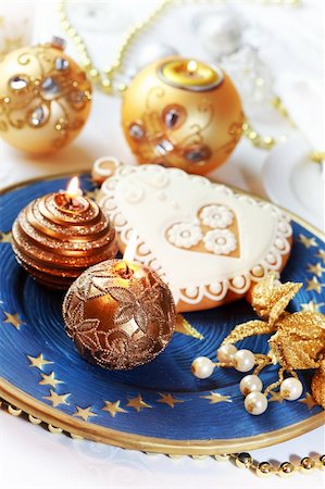 simsearch:400-05693119,k - Place setting for Christmas with gingerbread bell Stock Photo - Budget Royalty-Free & Subscription, Code: 400-05738002
