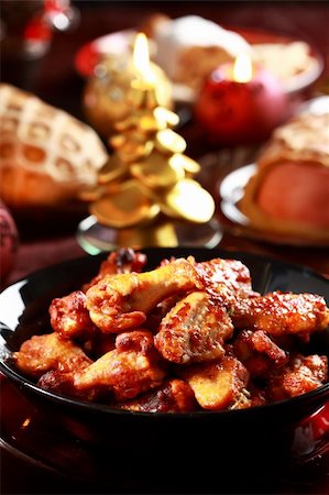 simsearch:400-06079651,k - Hot chicken wings for Christmas Stock Photo - Budget Royalty-Free & Subscription, Code: 400-05733109