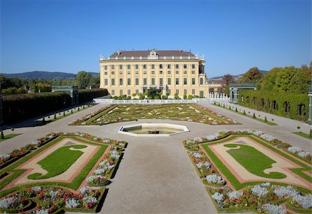simsearch:400-07681663,k - Photo of Shoenbrunn palace, Vienna, Austria Stock Photo - Budget Royalty-Free & Subscription, Code: 400-05733460