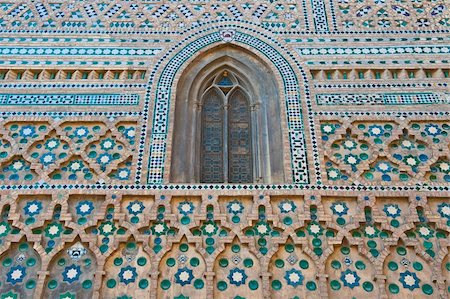 simsearch:400-05732427,k - Detail of the Catholic Church in Zaragoza, Rebuilt from a Mosque Stock Photo - Budget Royalty-Free & Subscription, Code: 400-05746537