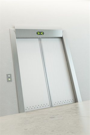 simsearch:400-04317268,k - modern elevator with closed doors Stock Photo - Budget Royalty-Free & Subscription, Code: 400-05876504