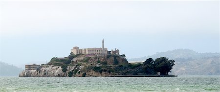 simsearch:400-05735746,k - The island Alcatraz with the prison in the San Francisco bay. Stock Photo - Budget Royalty-Free & Subscription, Code: 400-05879375