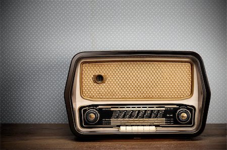 radio wave - antique radio on vintage background Stock Photo - Budget Royalty-Free & Subscription, Code: 400-05886542