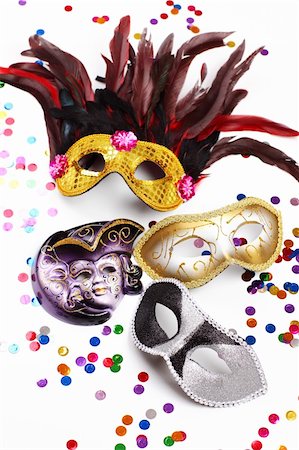 simsearch:400-04664354,k - Carnival mask with confetti on white background Foto de stock - Super Valor sin royalties y Suscripción, Código: 400-05882219