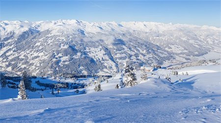 simsearch:400-04747906,k - the alpine skiing resort in Austria Zillertal Stock Photo - Budget Royalty-Free & Subscription, Code: 400-05905680