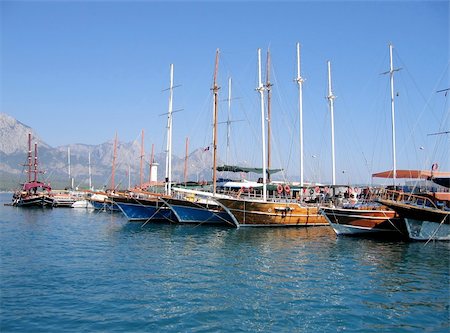 simsearch:400-04793526,k - Sailing vessels in the harbor of the Turkish city Stock Photo - Budget Royalty-Free & Subscription, Code: 400-05917021