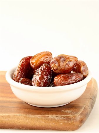 saudi arabia people - Plenty of ripped dates in white cup Stock Photo - Budget Royalty-Free & Subscription, Code: 400-05911575