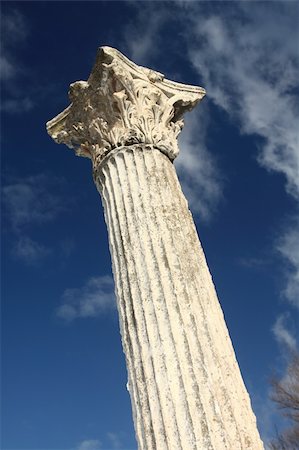 designs for decoration of pillars - ancient column over the sky , Ephesus, Turkey Stock Photo - Budget Royalty-Free & Subscription, Code: 400-05911985