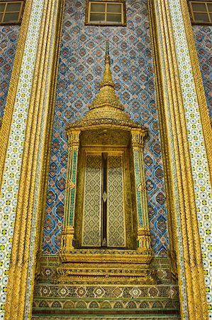 Ancient Golden Door of Thai temple , Bangkok, Thailand Stock Photo - Budget Royalty-Free & Subscription, Code: 400-06068810