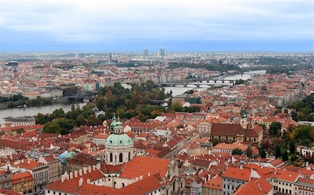 simsearch:400-05732427,k - View of Prague from the top, the red roofs Stock Photo - Budget Royalty-Free & Subscription, Code: 400-06061189