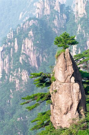 simsearch:400-05731177,k - Huangshan mountain peak with trees on top, china Stock Photo - Budget Royalty-Free & Subscription, Code: 400-06062674