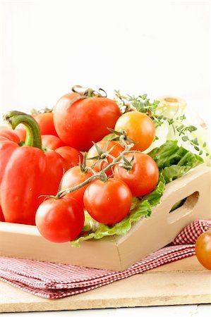 simsearch:400-06864386,k - Different fresh vegetables in a wooden bowl Stock Photo - Budget Royalty-Free & Subscription, Code: 400-06063032
