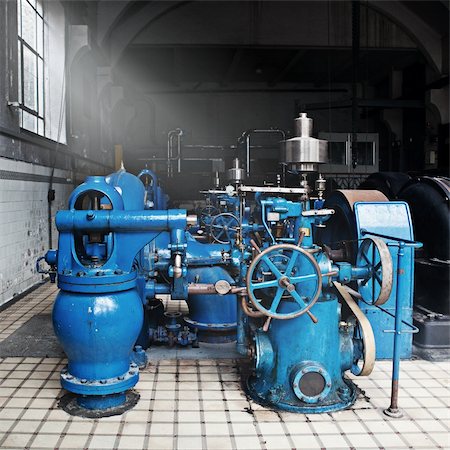 Heavy water pumping machinery in vintage industrial water cleaning station Stock Photo - Budget Royalty-Free & Subscription, Code: 400-06063486