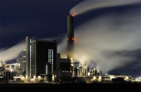 simsearch:400-05908531,k - power plant at night Stock Photo - Budget Royalty-Free & Subscription, Code: 400-06072362