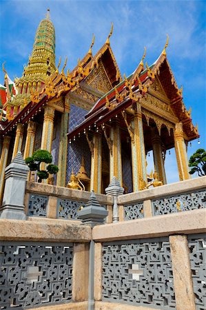 Temple of Emerald Buddha or Wat Phra Kaeo inside Grand Palace, Bangkok, Thailand Stock Photo - Budget Royalty-Free & Subscription, Code: 400-06085305