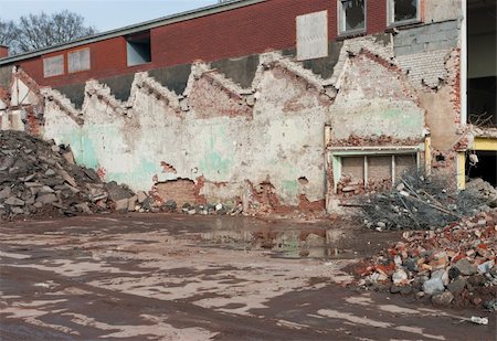 simsearch:400-04356946,k - demolition of an old factory building Stock Photo - Budget Royalty-Free & Subscription, Code: 400-06087607