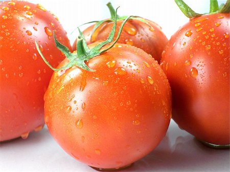 simsearch:400-04393672,k - Fresh Red tomatoes isolated on white background Stock Photo - Budget Royalty-Free & Subscription, Code: 400-06080275