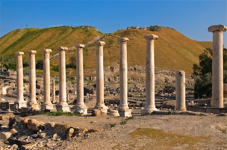 simsearch:400-06642892,k - archaeological excavations in Israel,Roman columns in park  Beit Shean Stock Photo - Budget Royalty-Free & Subscription, Code: 400-06080295