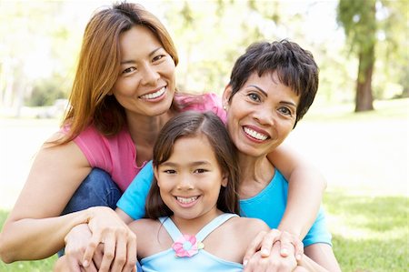 filipina mother daughter - Grandmother With Daughter And Granddaughter In Park Photographie de stock - Aubaine LD & Abonnement, Code: 400-06097544