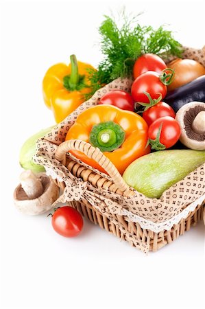 simsearch:400-05664137,k - fresh vegetables with leaves in the basket isolated on white background Stock Photo - Budget Royalty-Free & Subscription, Code: 400-06091520