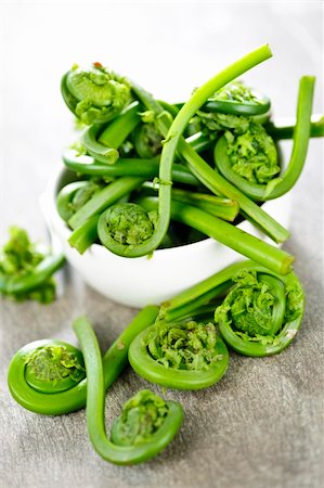 Fresh spring wild fiddleheads in a bowl Stock Photo - Budget Royalty-Free & Subscription, Code: 400-06092312