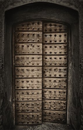 Old arabic rustic door Stock Photo - Budget Royalty-Free & Subscription, Code: 400-06107874