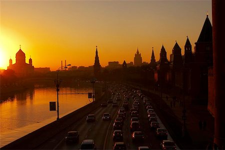 Russia the city of Moscow in beams of the coming sun Stock Photo - Budget Royalty-Free & Subscription, Code: 400-06125985