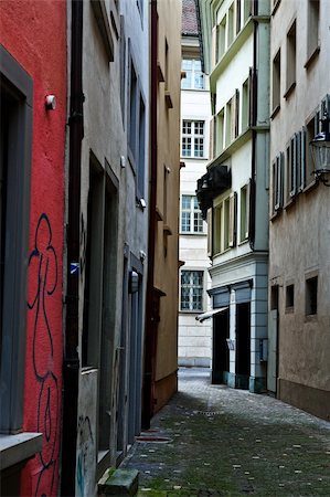 simsearch:400-06530910,k - Narrow Alley With Old Buildings In Swiss City of Lucerne Stock Photo - Budget Royalty-Free & Subscription, Code: 400-06136843