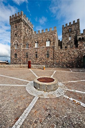 simsearch:400-05338054,k - Medieval Fortress Torre Alfina in Tuscany, Italy Stock Photo - Budget Royalty-Free & Subscription, Code: 400-06137096