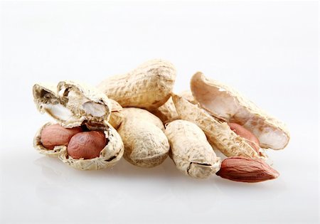 simsearch:400-04833195,k - Peanuts in the shell. Stock Photo - Budget Royalty-Free & Subscription, Code: 400-06140900