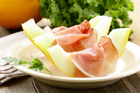 simsearch:400-06207145,k - Traditional Italian appetizer, ham  Prosciutto with melon Stock Photo - Budget Royalty-Free & Subscription, Code: 400-06207260