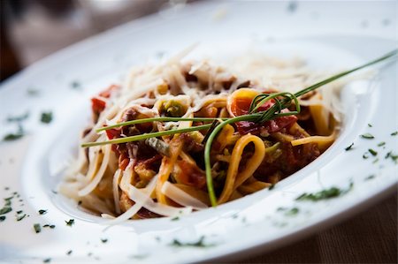 perseomedusa (artist) - Italy, the best Florence restaurant. Example of Fettuccine Pasta served at the table, no studio photo Stock Photo - Budget Royalty-Free & Subscription, Code: 400-06207846