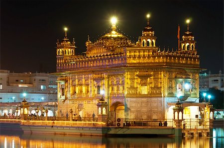 simsearch:400-06071678,k - Golden Temple of Darbar Sahib, the spiritual and cultural center of the Sikh religion, India Stock Photo - Budget Royalty-Free & Subscription, Code: 400-06359767