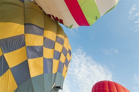 simsearch:400-06642893,k - hot-air balloon gathering in the valley of the temples at Paestum Foto de stock - Super Valor sin royalties y Suscripción, Código: 400-06457024