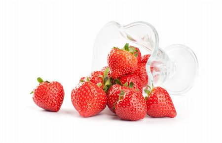 simsearch:400-05370991,k - Fresh strawberry on a white background Stock Photo - Budget Royalty-Free & Subscription, Code: 400-06457081