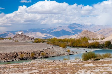 Roadside autumn view from Manali to Leh, India. River form from himalaya ice water. Stock Photo - Budget Royalty-Free & Subscription, Code: 400-06461679